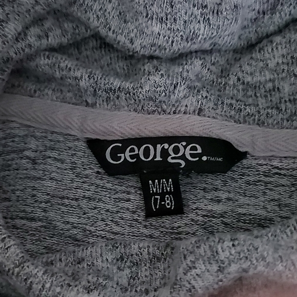 Sweater - Picture 2 of 4